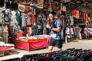 BIB: 
                            <button type="button" onclick="openModal(25556306)" class="btn btn-primary btn-sm float-right btn-popup" data-toggle="modal" data-target=".modal-high-quality">
                        <i class="fas fa-shopping-cart"></i> Add to Cart
                    </button>
                                            <button type="button" onclick="isThisMe(25556306, true)" class="btn btn-success btn-sm float-right btn-popup btn-isme hidden" data-toggle="tooltip" data-placement="bottom" title="นี่คือรูปของคุณใช่ไหม คลิกที่นี่เพื่อเอาเข้าอัลบั้ม">
                        <i class="fas fa-plus"></i> Add to album
                    </button>
                    <button type="button" onclick="isThisMe(25556306, false)" class="btn btn-warning btn-sm float-right btn-popup btn-isnotme hidden">
                        <i class="fas fa-ban"></i> Remove from album
                    </button>